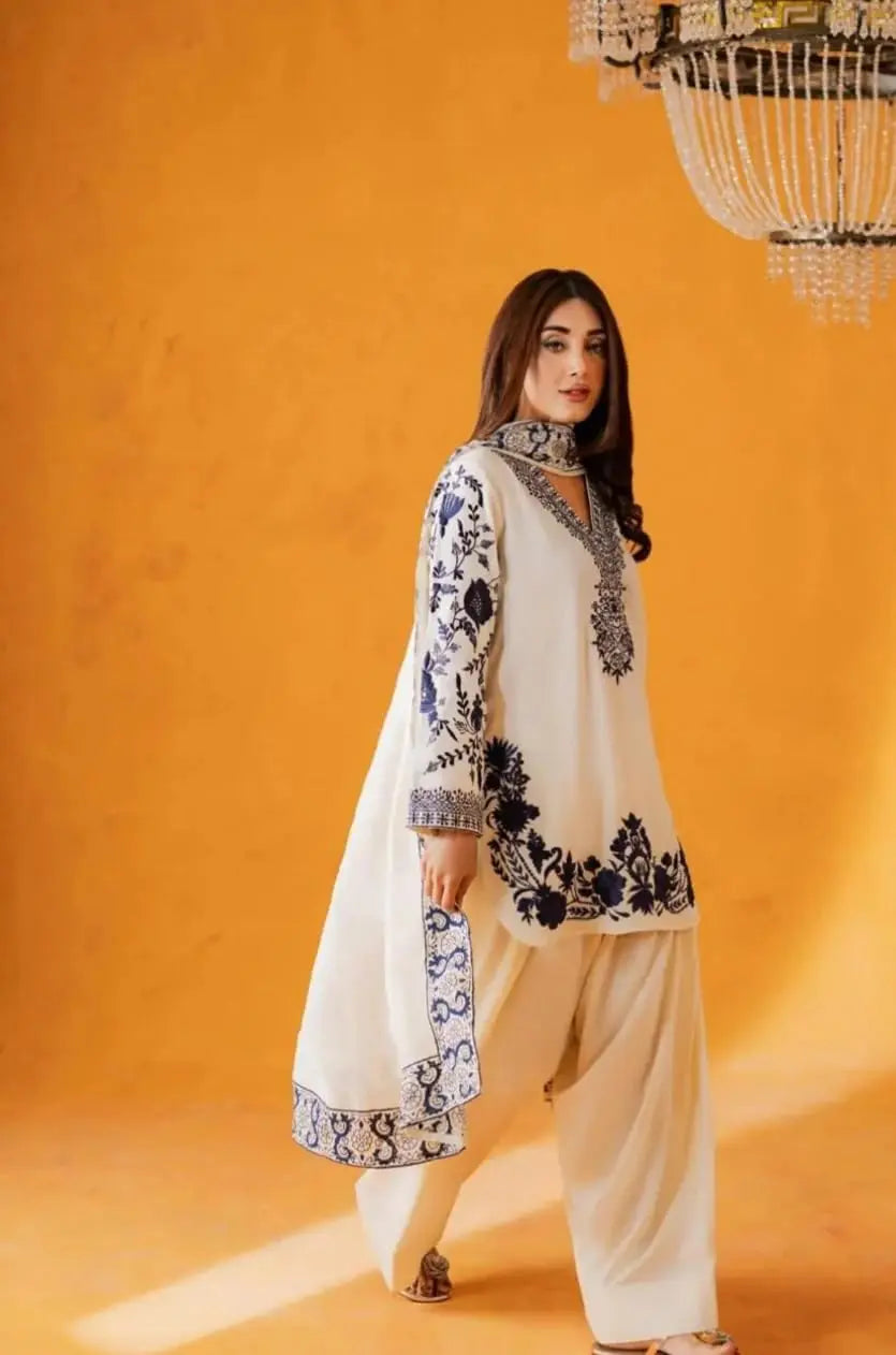 Women Viscose Rayon Printed Kurta Pant Set with Dupatta | Ivory Cream Kurta with Navy Blue Floral Ethnic Print | 3 Piece Suit Set | Festive Office Wear | Plus Size Upto 6XL Desi Diva